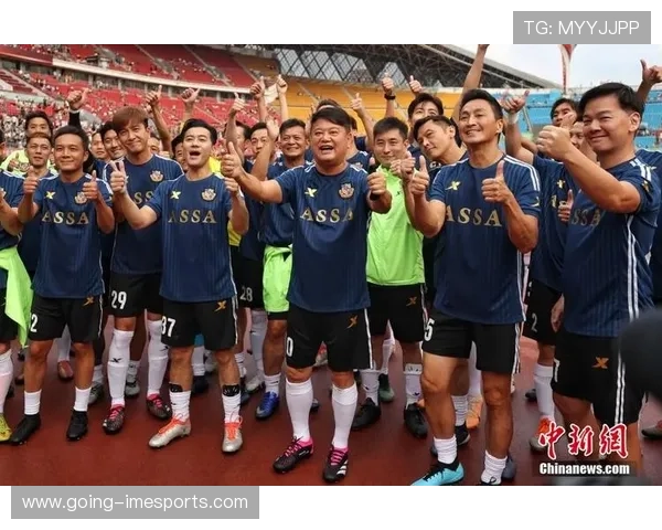 如何与足球明星合影拍出既自然又有创意的照片技巧分享